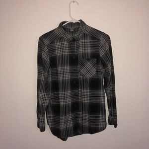 Eddie Bauer Women’s Button Down